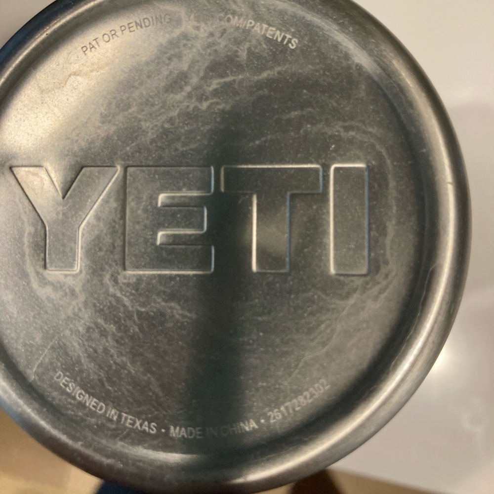 Yeti 30oz Rambler water tumbler with Home Depot branding with cover - Picture 4 of 4